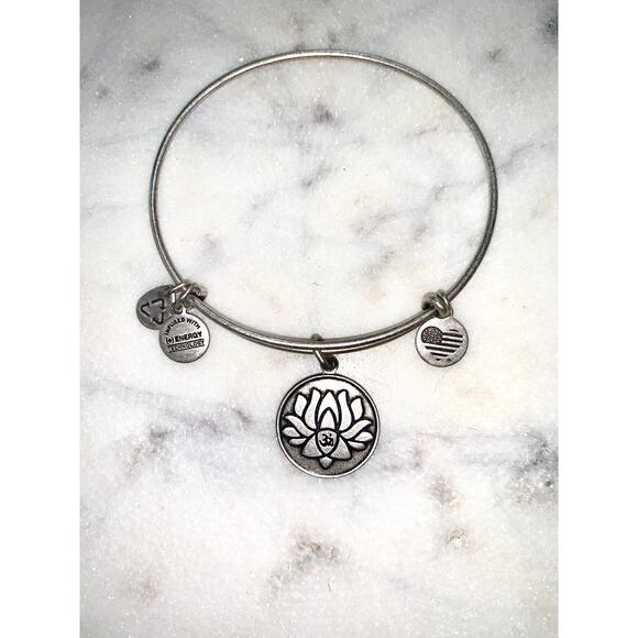 Alex and Ani Jewelry - Alex and Ani Silver Lotus Peace Petals Bangle Bracelet EUC